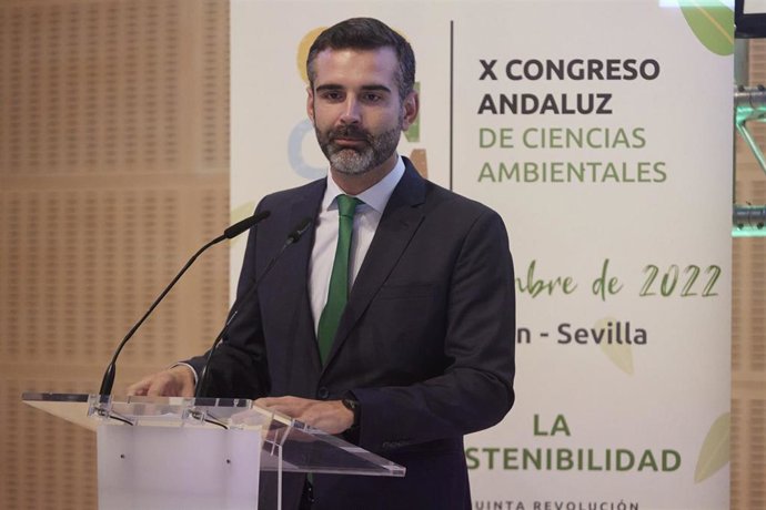 El consejero de Sostenibilidad, Medio Ambiente y Economía Azul de la Junta de Andalucía y portavoz del gobierno, Ramón Fernández-Pacheco. 