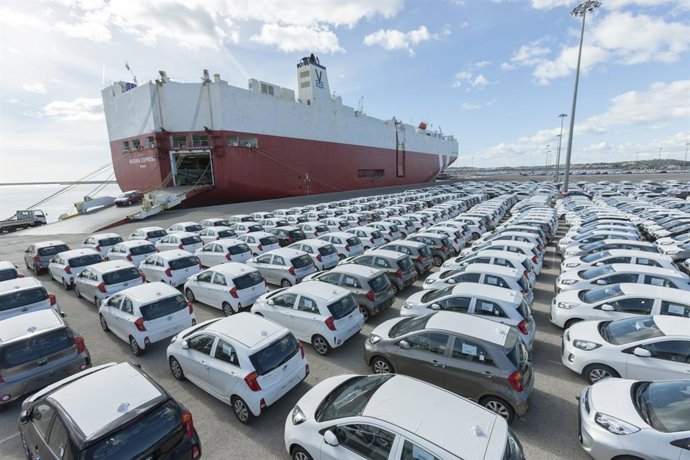 Archivo - Vehicles al Port de Tarragona