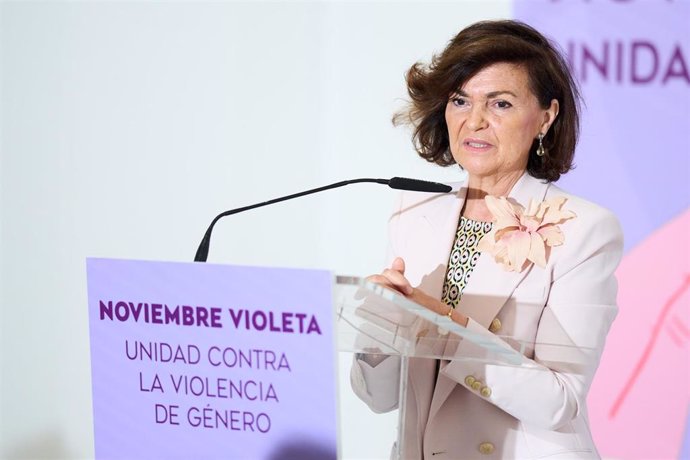 La presidenta de la Comisión de Igualdad en el Congreso de los Diputados y exvicepresidenta del Gobierno, Carmen Calvo, inaugura las jornadas Unidad social contra la violencia de género, en el Palacete del Embarcadero de Santander