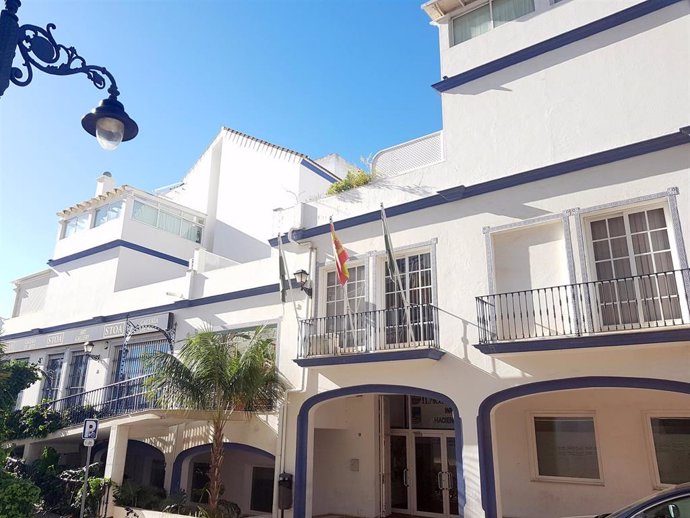 Archivo - Málaga.- El Ayuntamiento de Estepona acuerda el proceso de estabilización de la plantilla municipal 