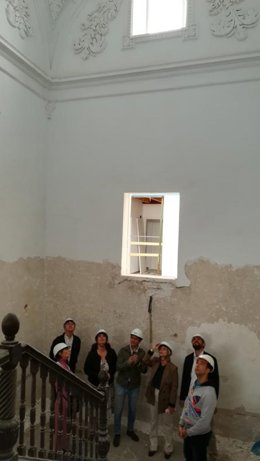 Carmen  Sánchez en las obras en la casa palacio de la calle Juan Cala en Jerez.