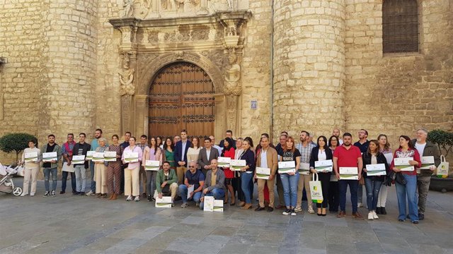 Entrega de las ayudas a autónomos.