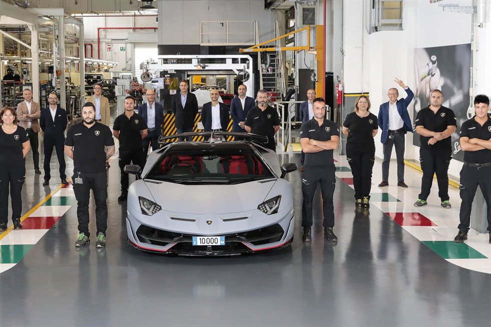 Archivo - Imagen del Aventador número 10.000.