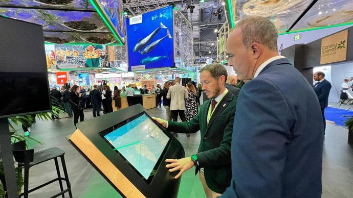 El presidente del Cabildo de La Palma, Mariano Zapata, y el consejero de Turismo, Raún Camacho, han acudido hoy lunes a la nueva edición de la World Travel Market