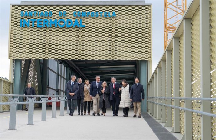 Una delegación de senadores del PP visita Galicia.