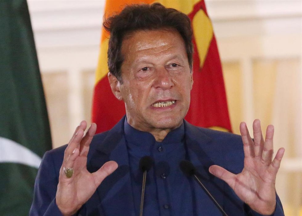 Archivo - El ex primer ministro de Pakistán Imran Jan