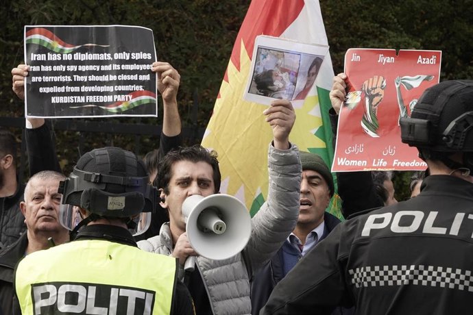 Archivo - Manifestación en Oslo a favor de las protestas en Irán