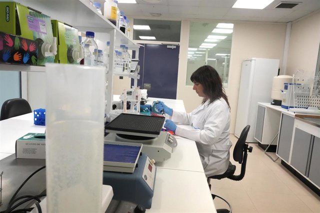 Archivo - Una científica 