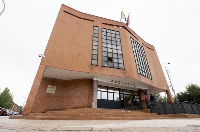 Edificio del Juzgado de Instrucción 4 de Torrejón de Ardoz, el día que ha pasado a disposición judicial el presunto autor material del atropello múltiple en la localidad madrileña de Torrejón de Ardoz, a 8 de noviembre de 2022, en Torrejón de Ardoz, Mad