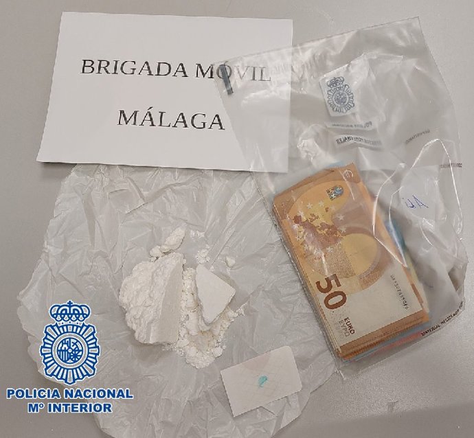 Policía Nacional detiene a un hombre tras sorprenderlo con 100 gramos de cocaína en un tren de Cercanías Málaga-Fuengirola