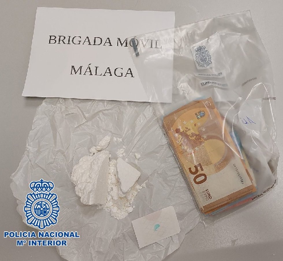 Policía Nacional detiene a un hombre tras sorprenderlo con 100 gramos de cocaína en un tren de Cercanías Málaga-Fuengirola