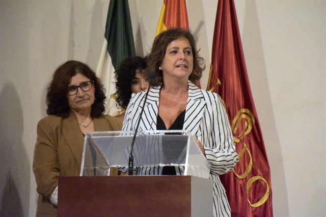 Archivo - La consejera de Salud y Consumo de la Junta de Andalucía, Catalina García.