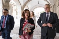 Álvarez defiende los PGC y la oposición los critica y dice que no sacan a los cántabros "del agujero"