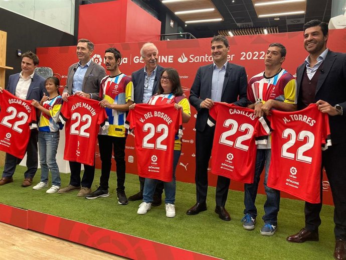 LaLiga Genuine Santander presenta su quinta temporada como "herramienta fundamental para la inclusión", con Del Bosque, Casillas y Miguel Torres.