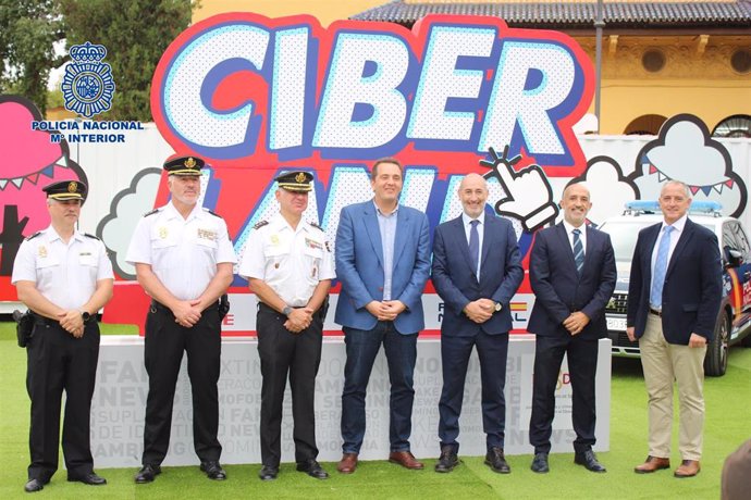 La Policía Nacional Y Fundación Mapfre Ponen En Marcha Ciberland Para Protegerse Frente A Los Riesgos Del Mundo Digital