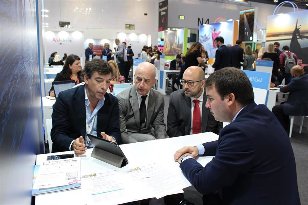 Reunión de trabajo en la WTM de Londres
