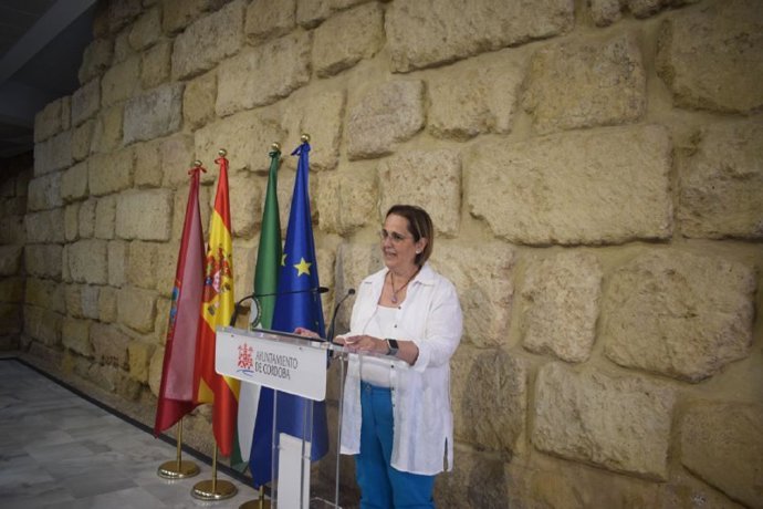 Archivo - La presidenta del Instituto Municipal de Desarrollo Económico y Empleo de Córdoba (Imdeec), Blanca Torrent.