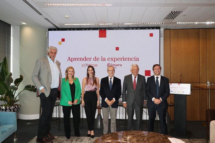La campaña 'Aprender de la Experiencia' recala en Sevilla
