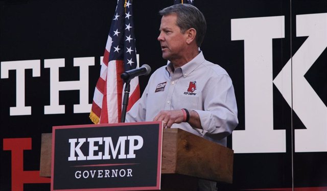 El gobernador de Georgia Brian Kemp 