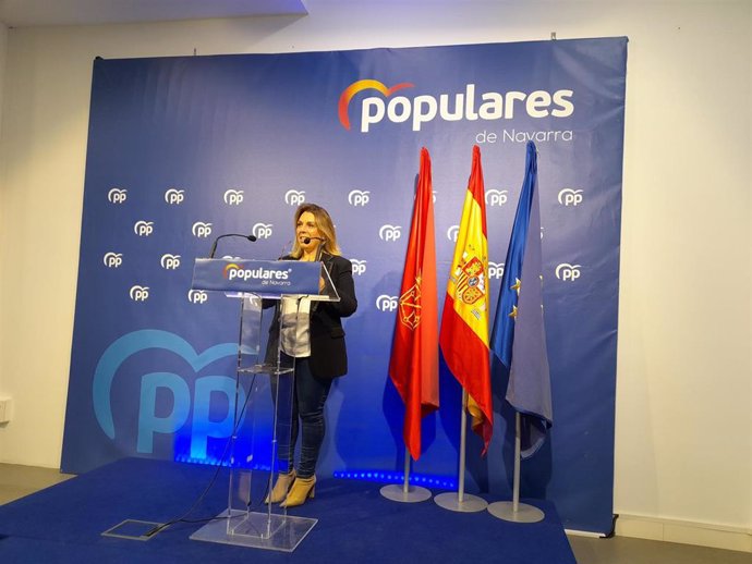 La senadora del PP por Navarra, Amelia Salanueva, en la rueda de prensa
