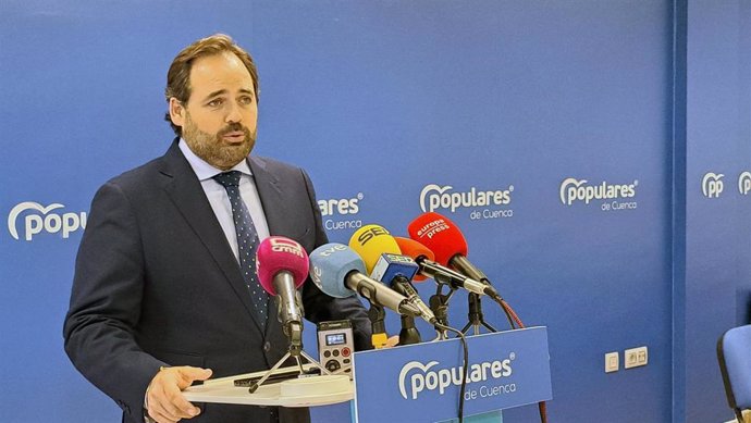 El presidente del PP C-LM, Paco Núñez, en rueda de prensa.