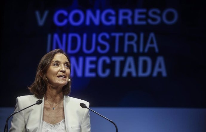 La ministra de Industria, Comercio y Turismo, Reyes Maroto, interviene en el acto de inauguración del V Congreso de Industria Conectada 4.0 