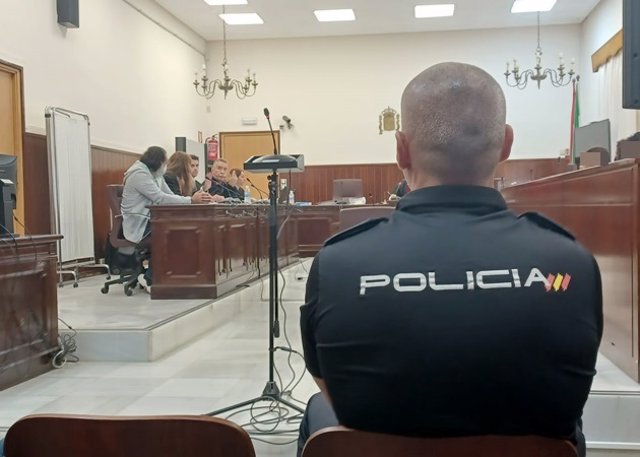 Imagen del juicio del ya condenado por decapitar a un hombre en Huelva.