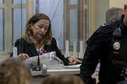 La acusada del crimen de Casstro Urdiales, Carmen Merino, en la tercera sesión del juicio en la Audiencia Provincial