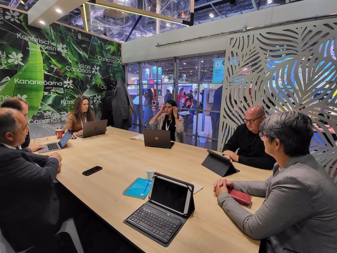 Reunión del Cabildo de Fuerteventura en el marco de la WTM