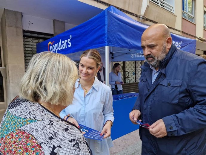 El presidente del PP de Palma, Jaime Martínez, y la presidenta el PP de Baleares, Marga Prohens.