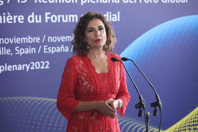 La ministra de Hacienda, María Jesús Montero, en Fibes.