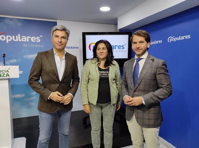 Los diputados y el senador del PP de Córdoba, Andrés Lorite, María de la O Redondo y Fernando Priego.