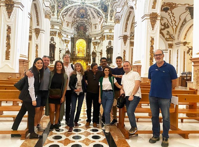 Foto Y Nota De Prensa: La Junta Impulsa La Piedra Natural De Almería Ante Agentes Estratégicos De Qatar, Azerbaiyán, República Checa, Francia Y Reino Unido