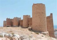 Adjudicadas las obras para restaurar las murallas y torres del Cerro de San Cristóbal y la al-Mudayna de Almería