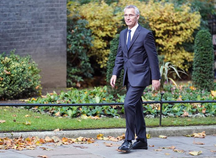 09 November 2022, United Kingdom, London: The North Atlantic Treaty Organization (NATO) Secretary General Jens Stoltenberg arrives at Downing Street, ahead of a meeting with UK's Prime Minister Rishi Sunak. Photo: James Manning/PA Wire/dpa