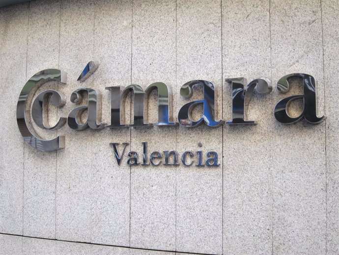Archivo - Logo De Cámara Valencia En La Fachada De Su Sede. 