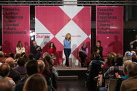 Yolanda Díaz: "Cuando fallece un trabajador en una empresa, creo que el sistema en su conjunto falla"