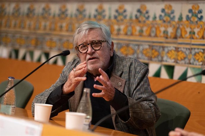 Imagen del poeta Narcís Comadira