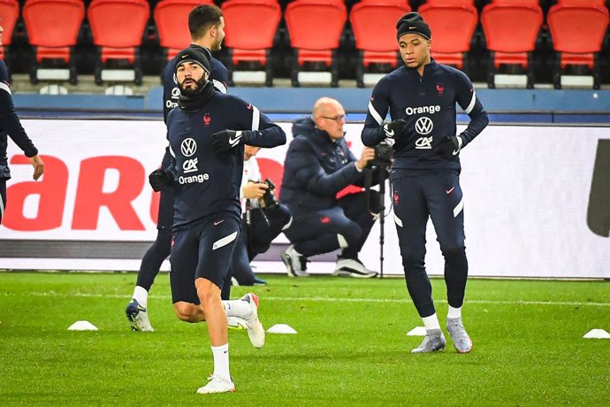 Archivo - Benzema y Mbappé