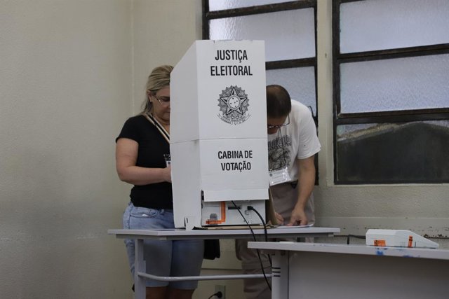 Brasil. El ministro de Defensa de Bolsonaro pide mejorar el sistema de