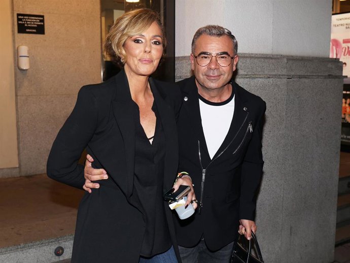 Rocío Carrasco ha arropado a Jorge Javier Vázquez en la presentación de su nuevo libro, 'Antes del olvido'