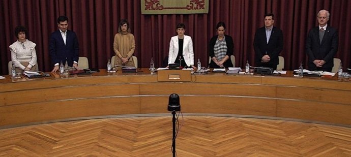 El pleno de Logroño de noviembre ha guardado un minuto de silencio en memoria de Fran Pérez