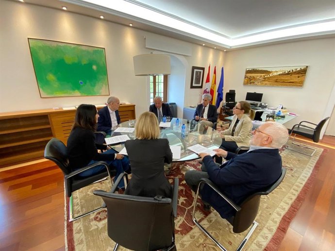 Imagen de la reunión.