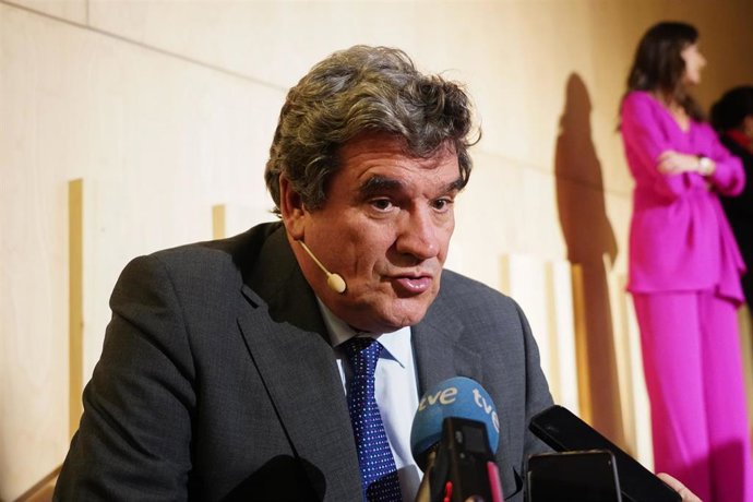 El ministro de Inclusión, Seguridad Social y Migraciones, José Luis Escrivá