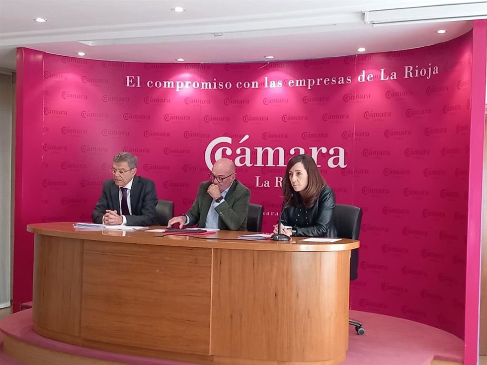 AMP.- Turismo e Industria lideran las ventas en el III Trimestre con un Comercio deprimido que espera mejorar en Navidad