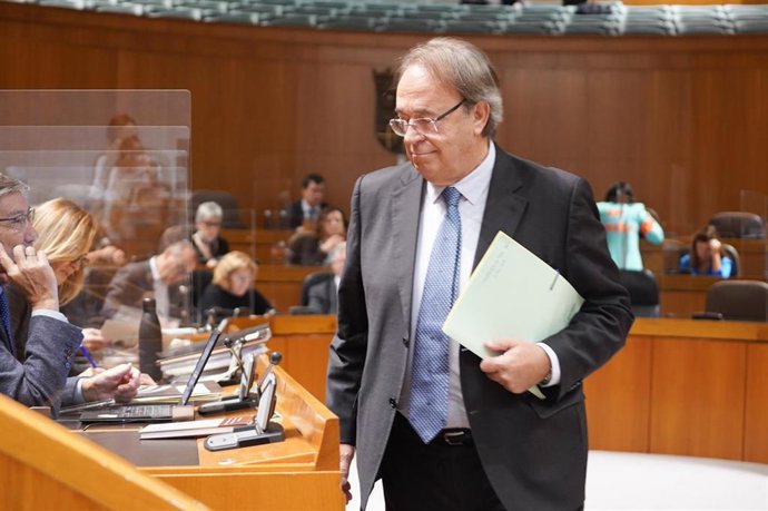 El consejero de Hacienda del Gobierno de Aragón, Carlos Pérez Anadón.