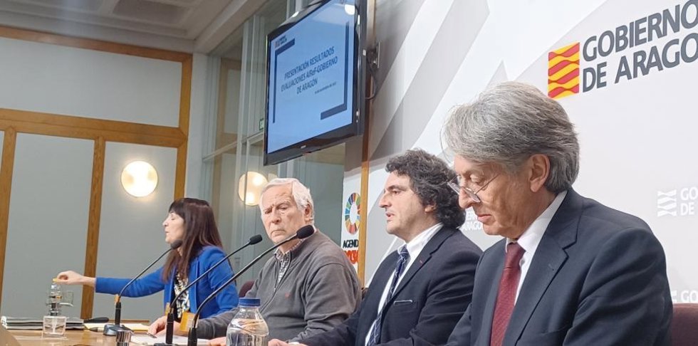 Presentación de los tres informes encargados por el Ejecutivo autonómico a la Autoridad Independiente de Responsabilidad Fiscal (Airef).