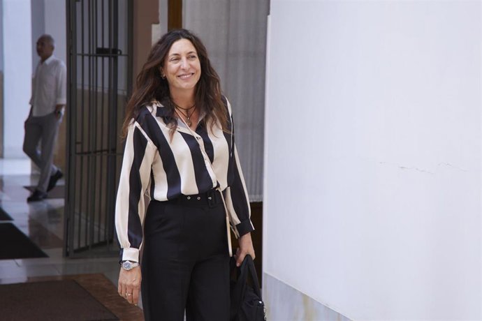La consejera de Inclusión Social, Juventud, Familias e Igualdad de la Junta de Andalucía, Loles López, en una imagen de archivo 
