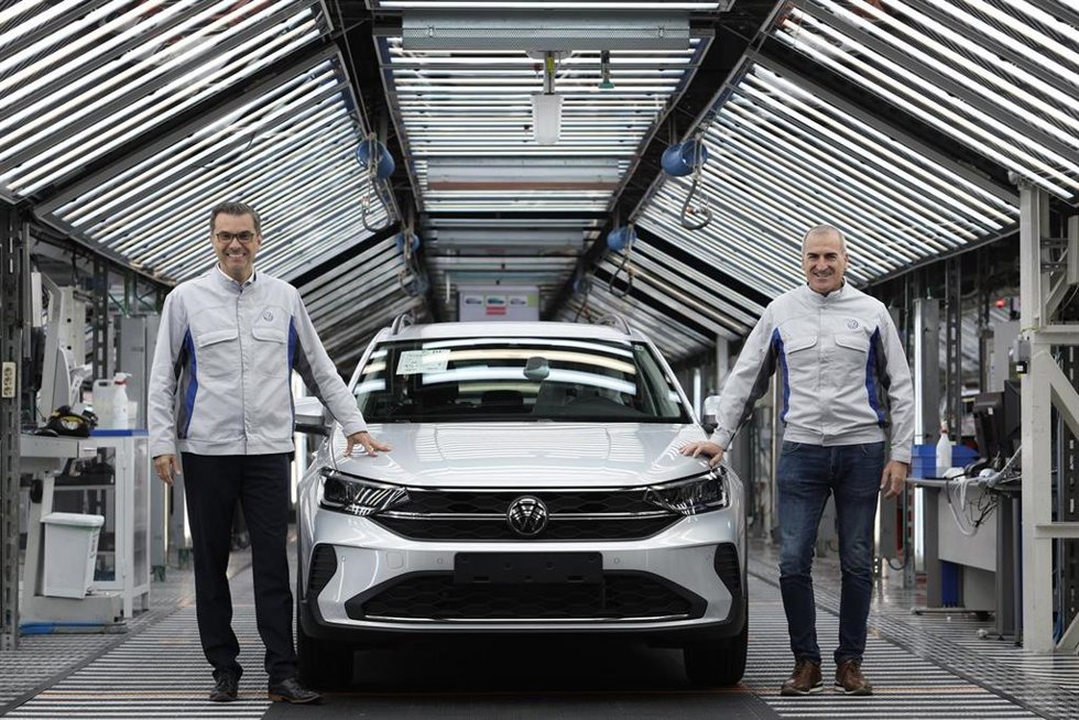 Michael Hobusch, presidente de Volkswagen Navarra, y Alfredo Morales, presidente del Comité de Empresa.