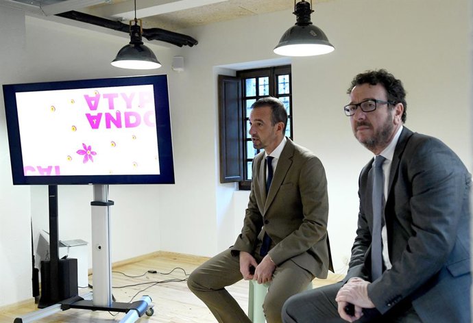 El ministro de Turismo y Telecomunicaciones de Andorra, Jordi Torres, y el director general de Andorra Turismo, Betim Budzaku